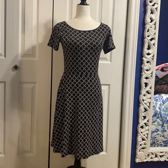 Uniqlo | Dresses | Uniqlo Dress Wbuilt In Bra Size Medium | Poshmark